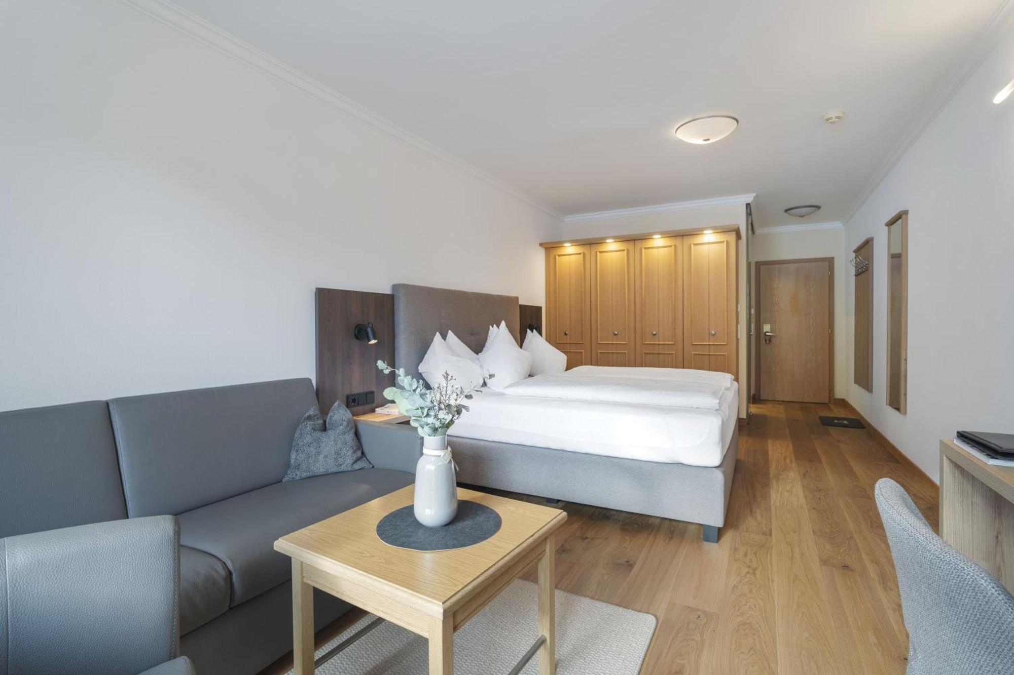 Double Room Mountain View
